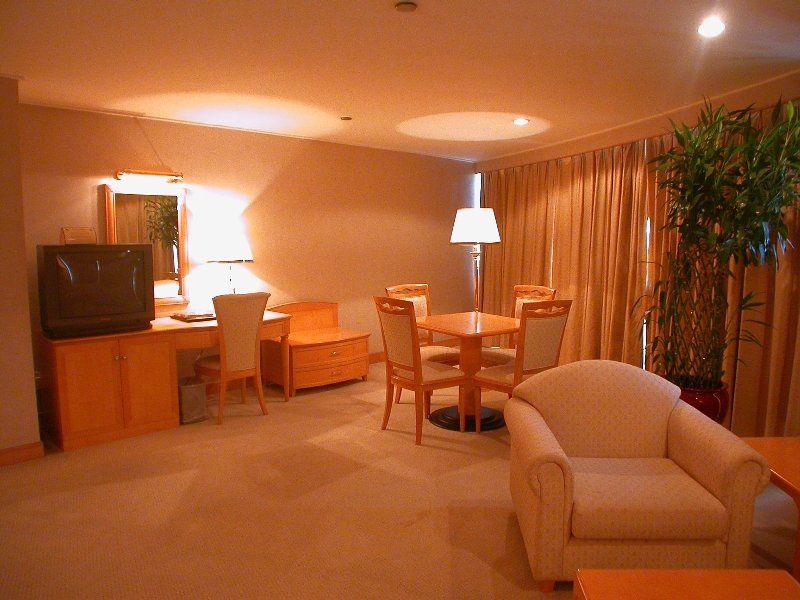 Gangrun Hotel Guangzhou Beijing Road Branch Exterior foto